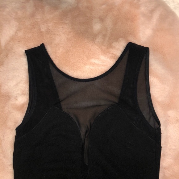 Brand New Lulus Black bodysuit 🖤 - Picture 3 of 4